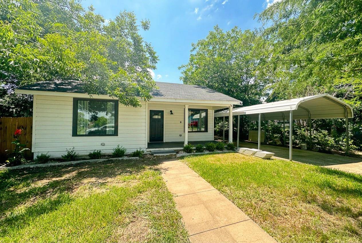 403 Lizzie ST, Taylor, TX 76574
