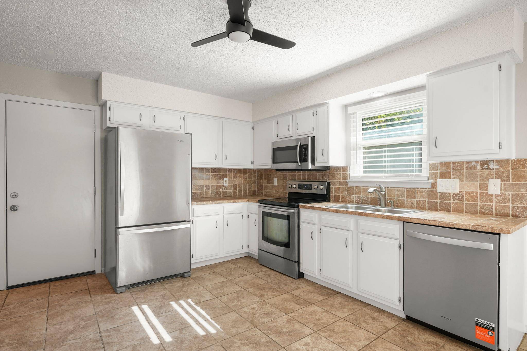 3213 Plantation RD, Austin, TX 78745
