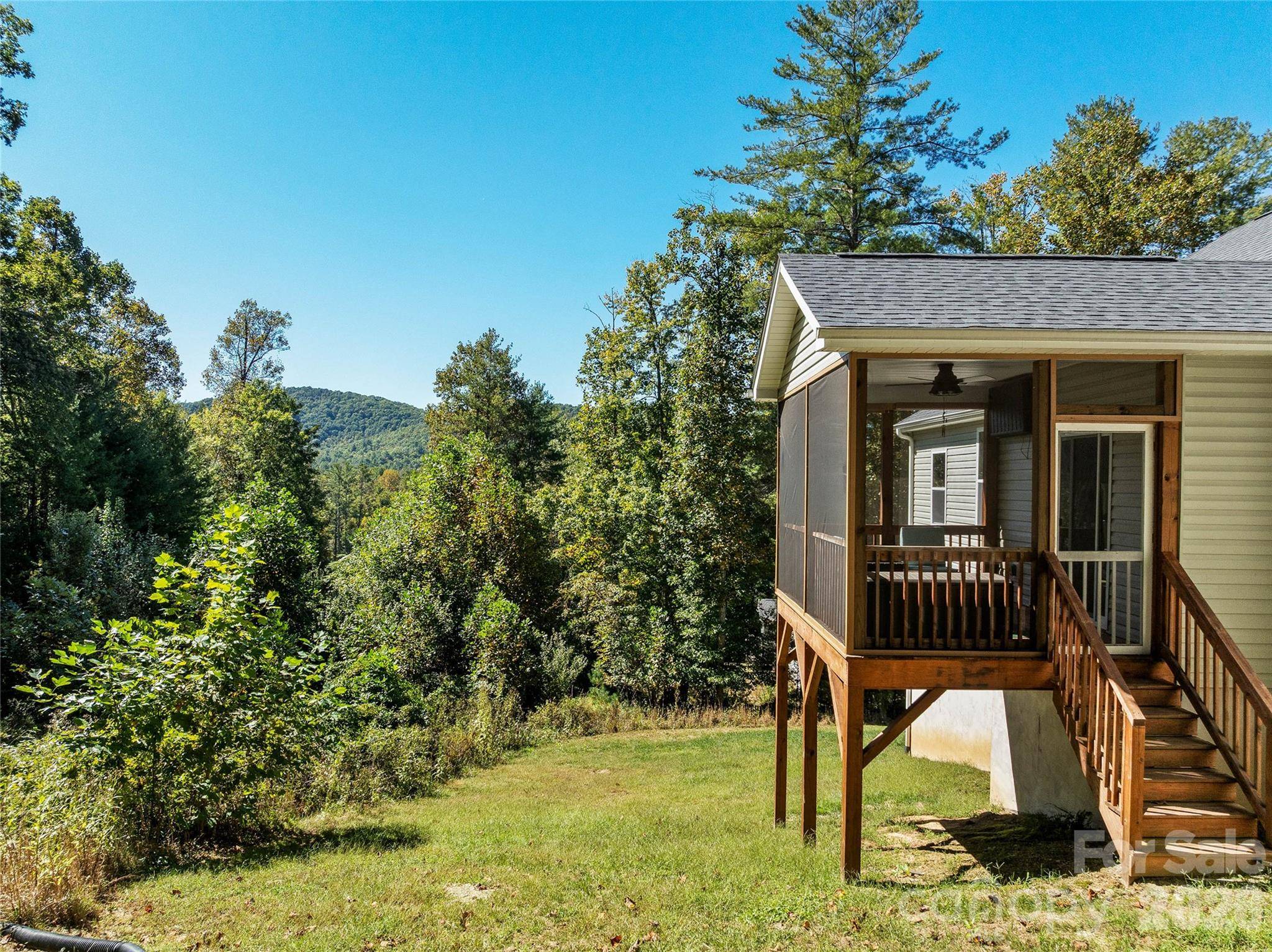 258 Crystal Heights DR, Hendersonville, NC 28739