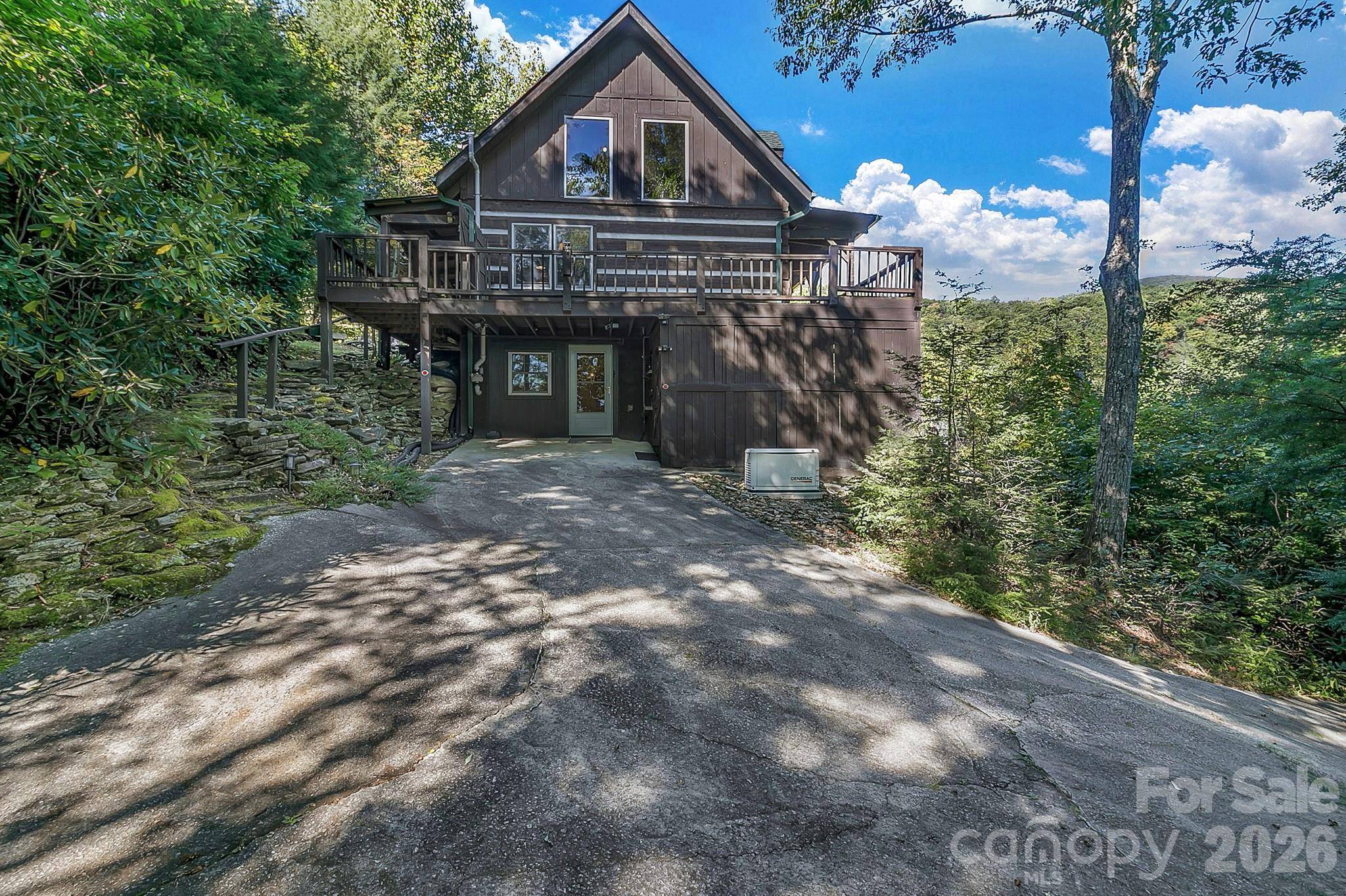 169 Laurel Creek DR, Hendersonville, NC 28792