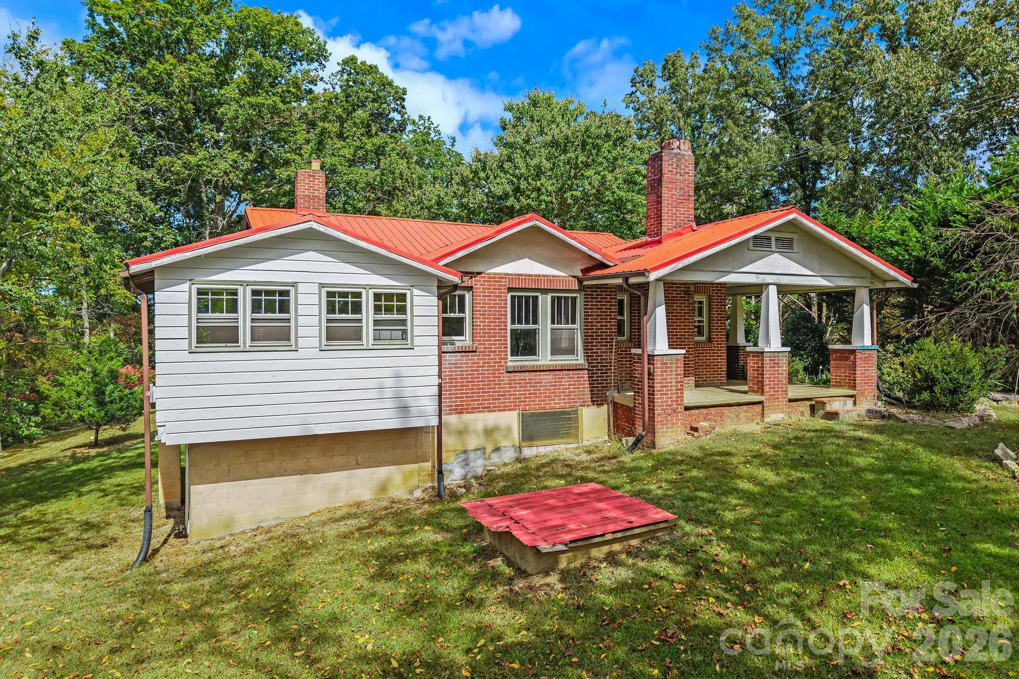 1305 Jenkins Valley RD, Alexander, NC 28701