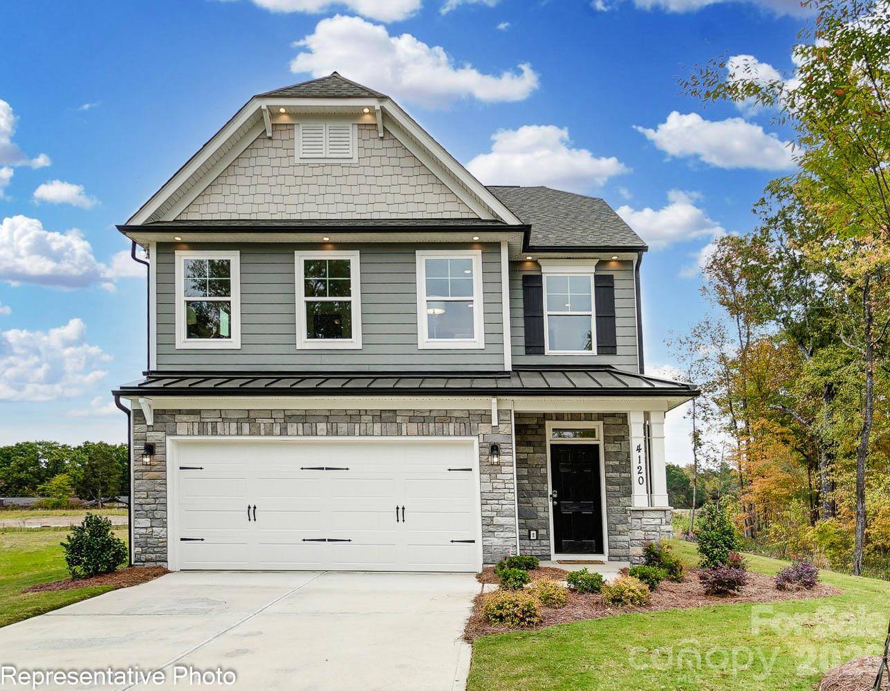 13139 Foxberry RD, Charlotte, NC 28213
