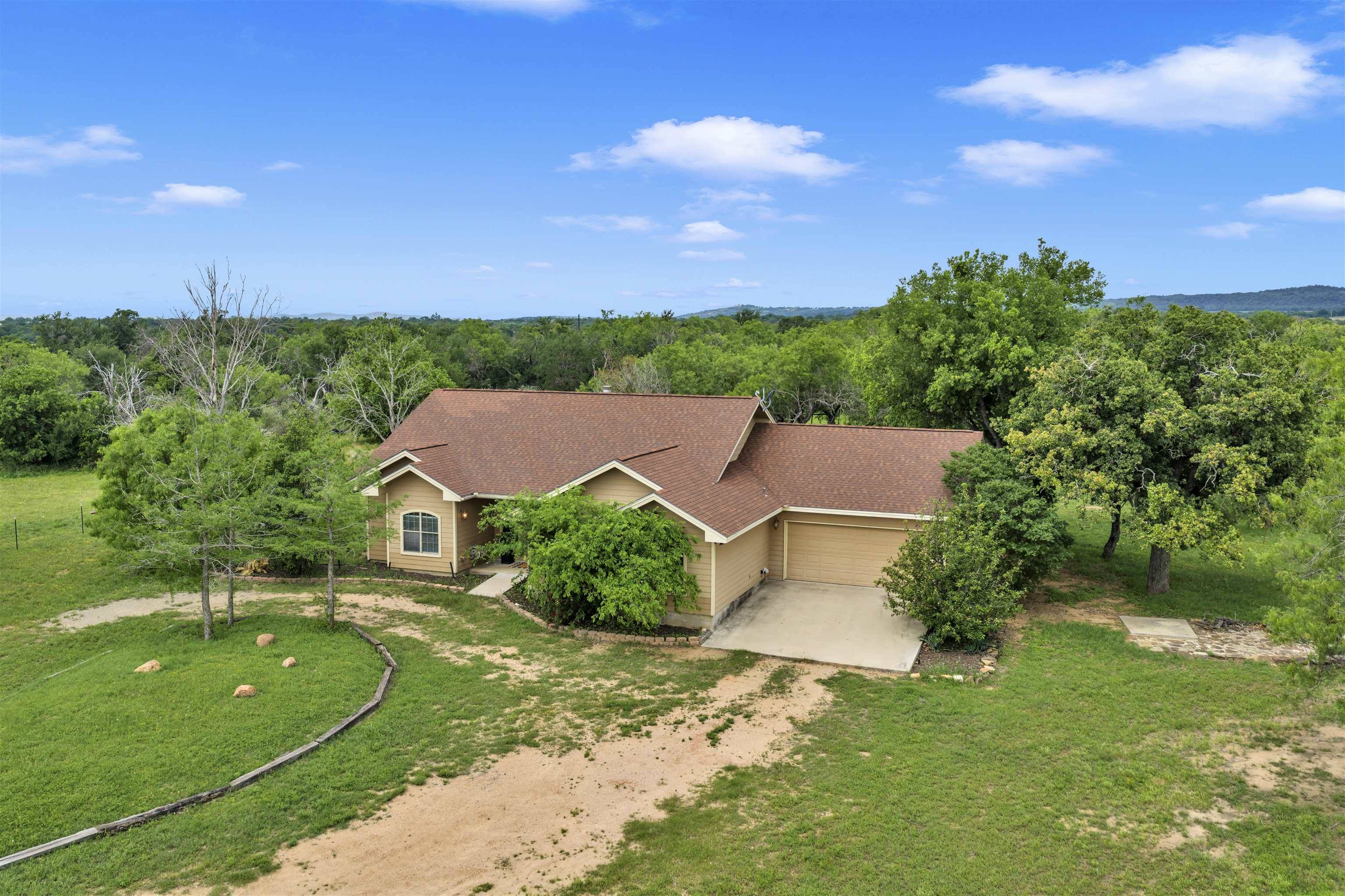 120 Zurita Trl, Marble Falls, TX 78654