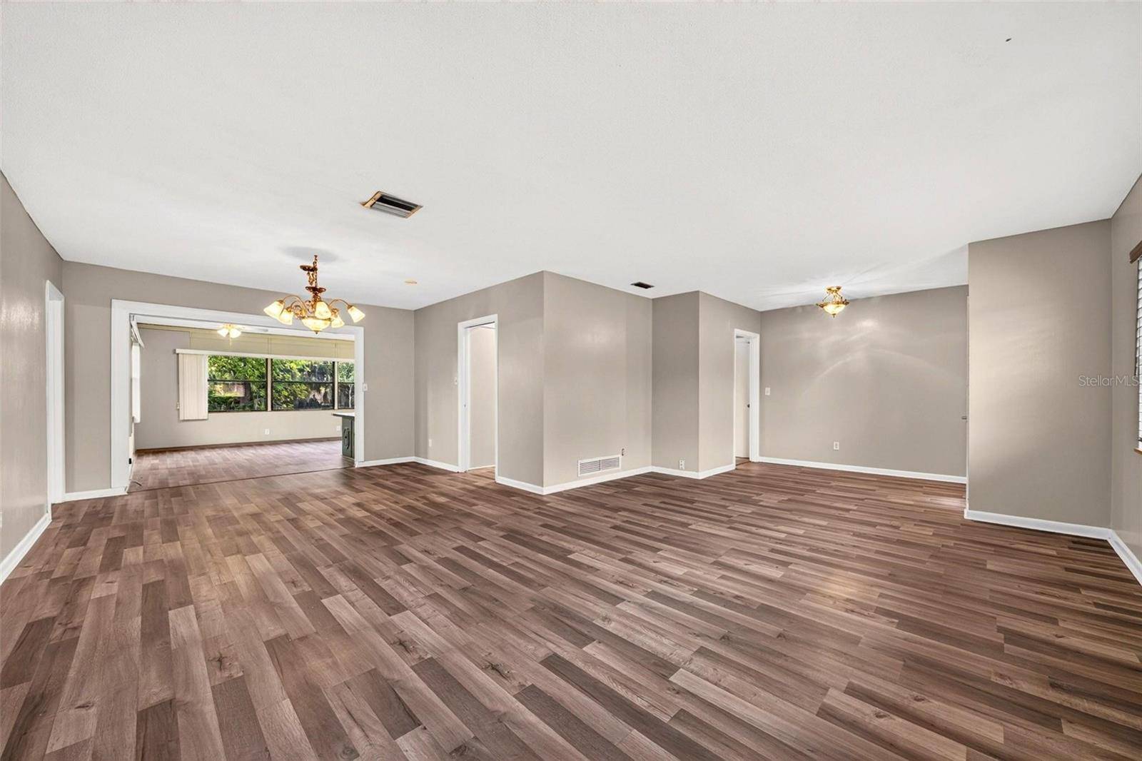 2504 LAUDERDALE CT, Orlando, FL 32805