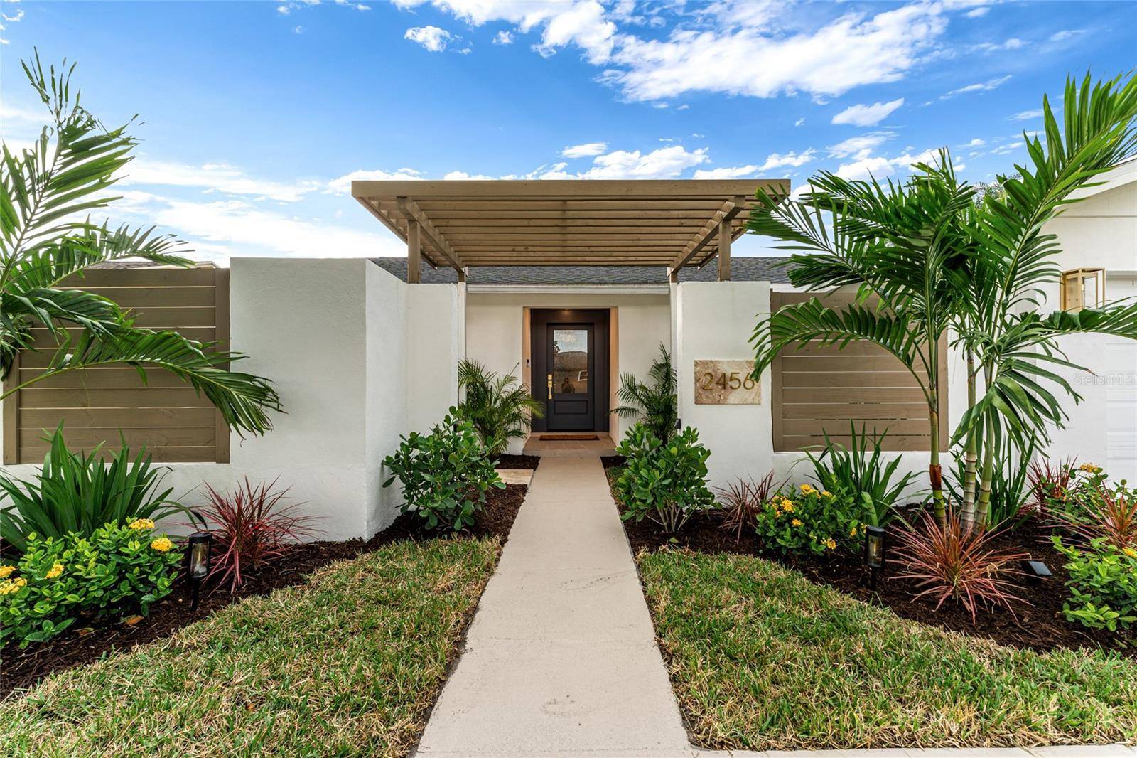 2456 TIMBERCREST CIR W, Clearwater, FL 33763