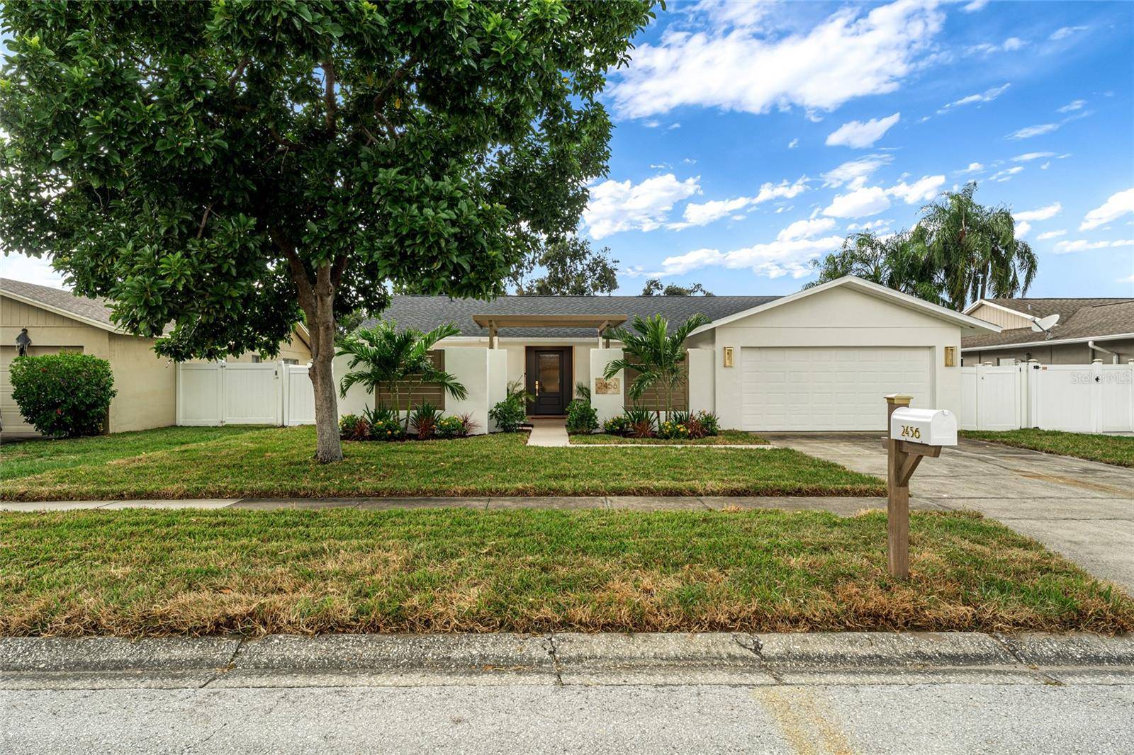 2456 TIMBERCREST CIR W, Clearwater, FL 33763