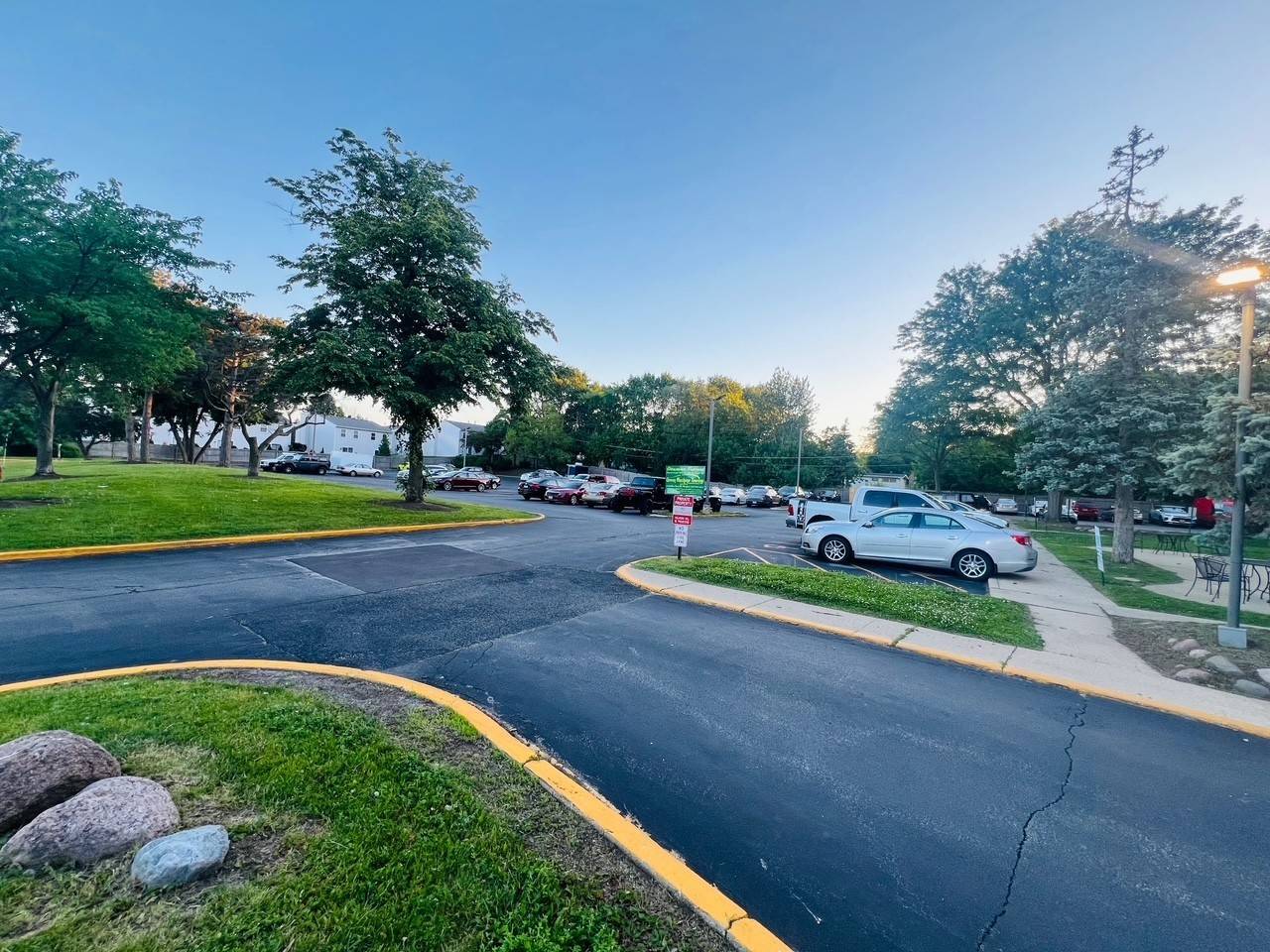 1750 N Marywood AVE #314, Aurora, IL 60505