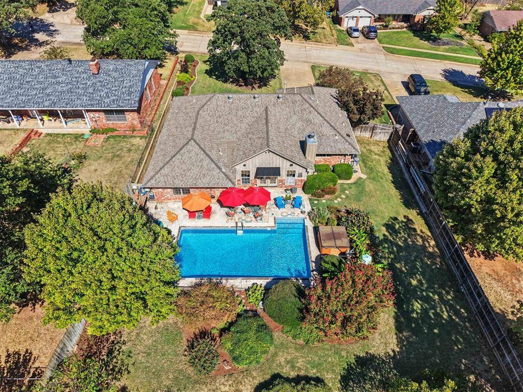 822 Francis LN, Edmond, OK 73034