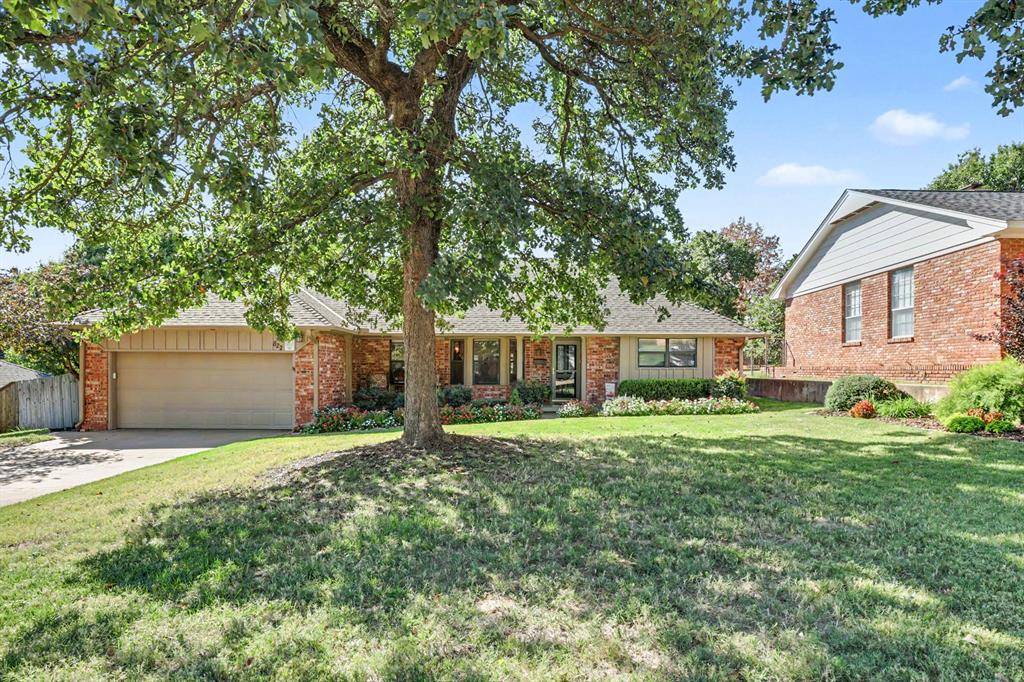 822 Francis LN, Edmond, OK 73034