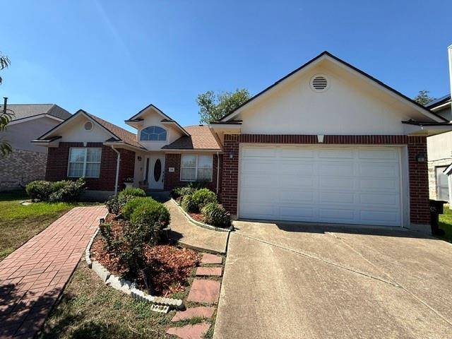 2106 Surrey DR, Round Rock, TX 78664