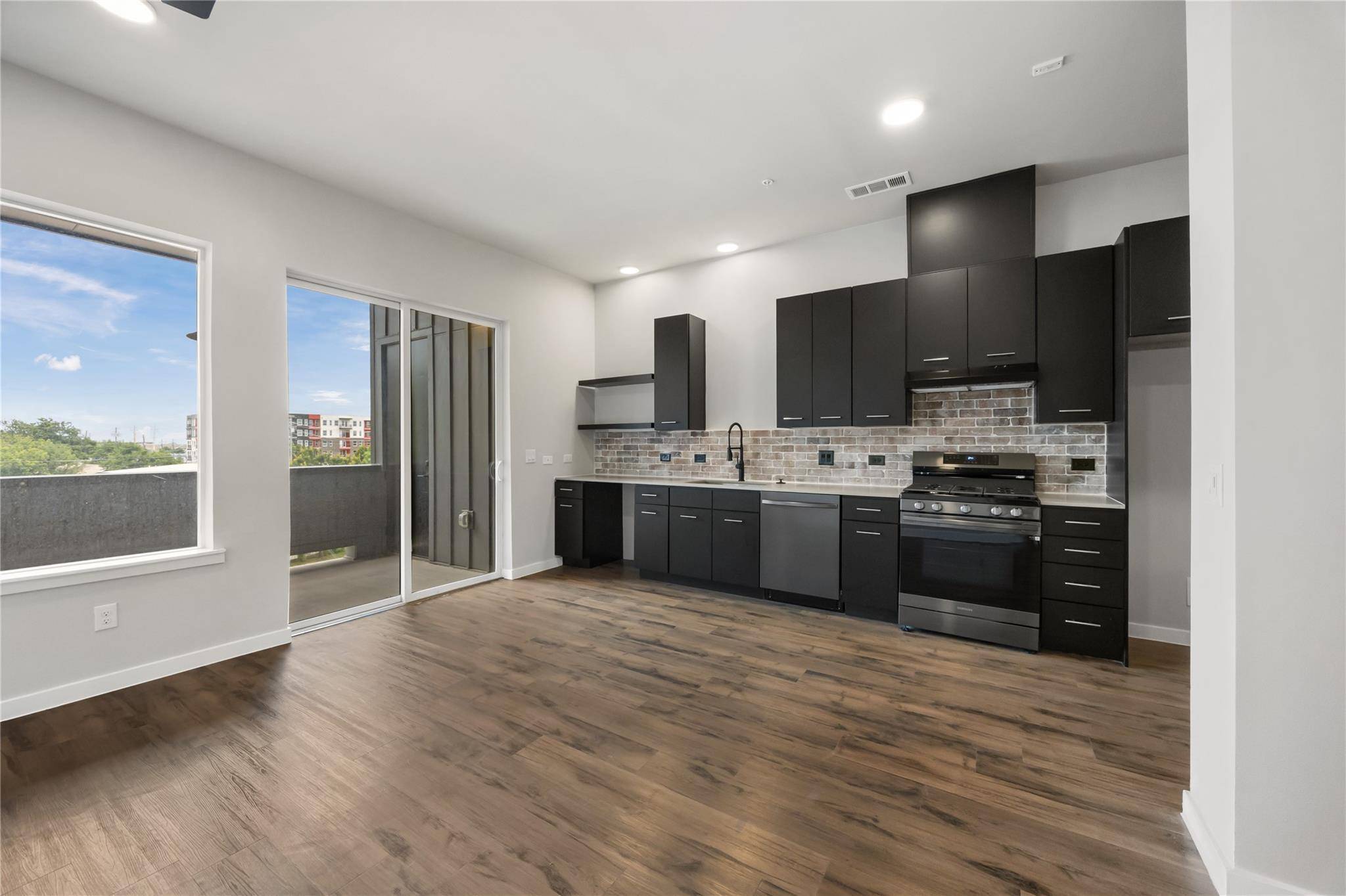 4510 Terry O LN #unit 327, Austin, TX 78745