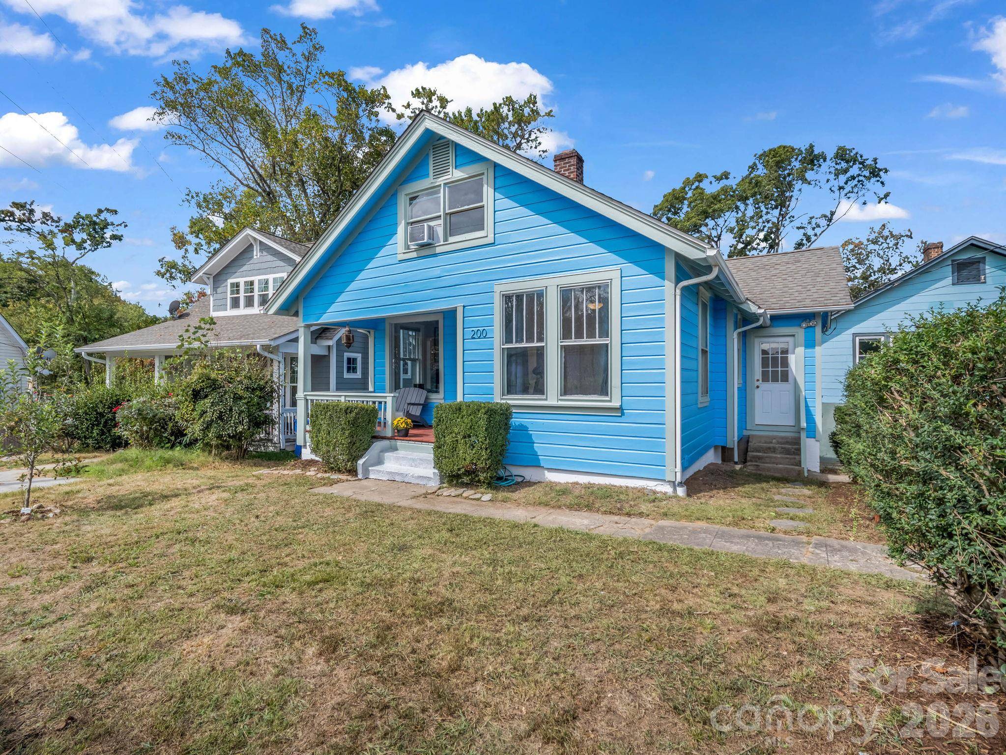 200 Courtland PL, Asheville, NC 28801