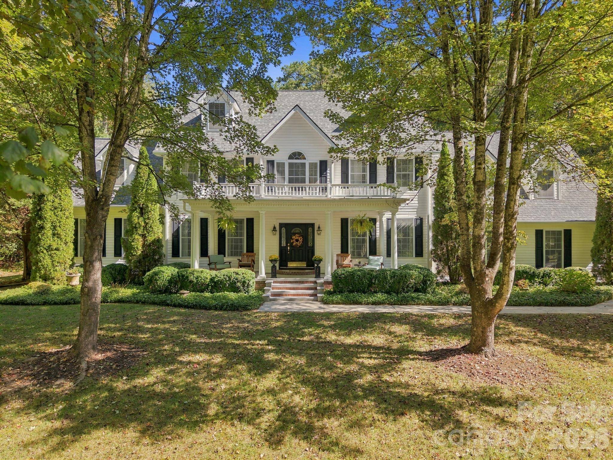 25 Jonathan Creek DR, Etowah, NC 28729