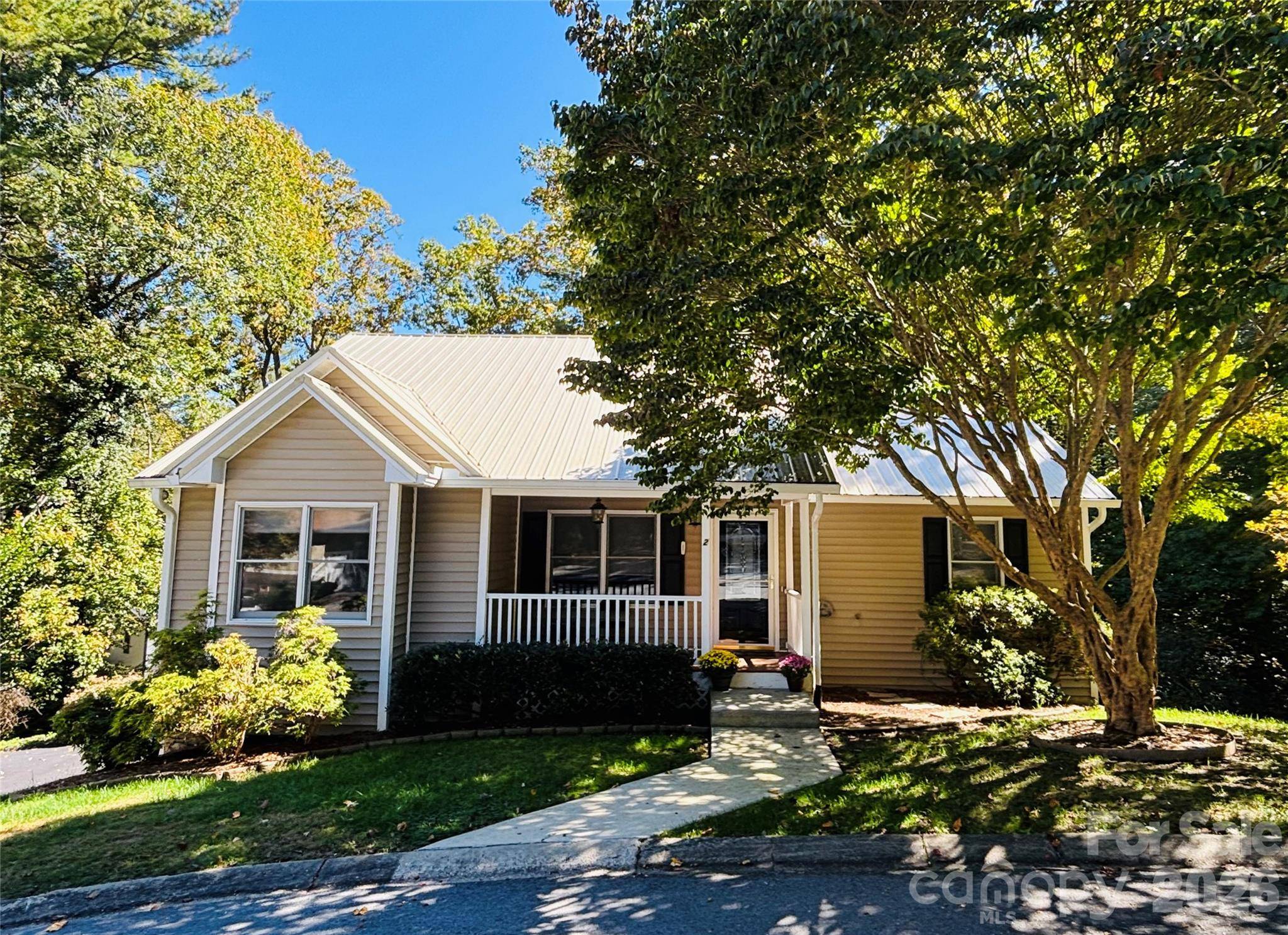 2 Maybury PL, Arden, NC 28704