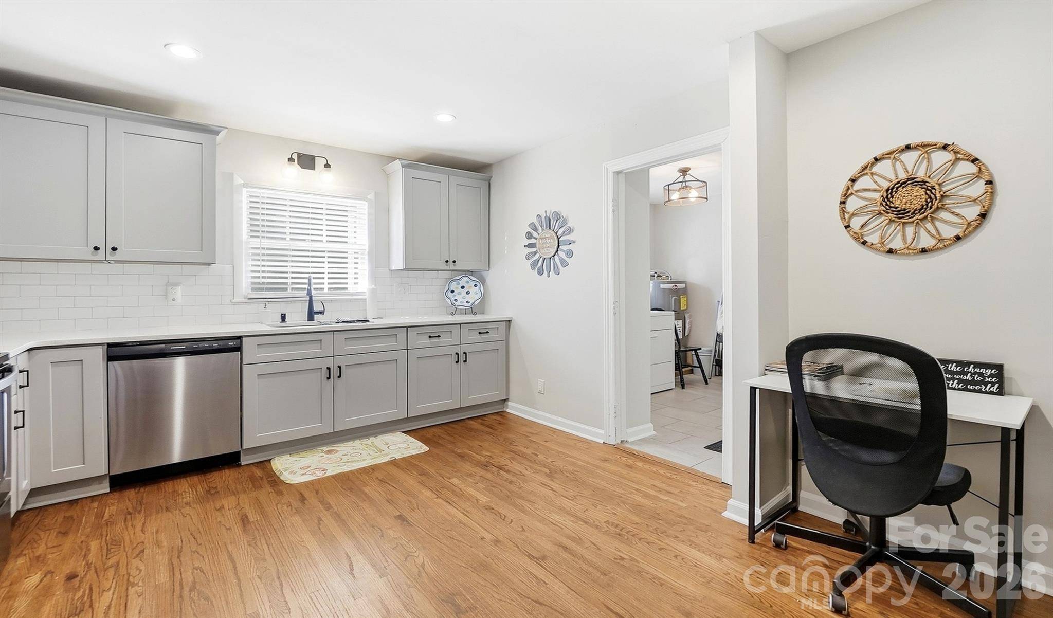 1721 Dallas AVE, Charlotte, NC 28205