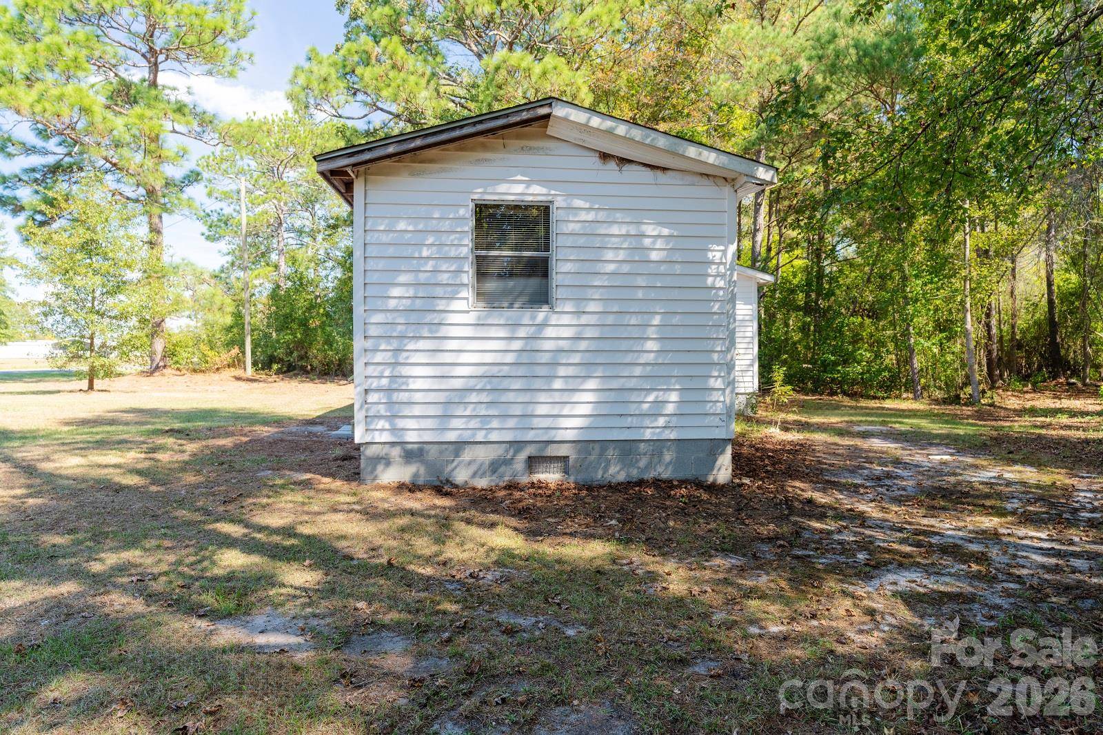855 Hickory Grove Ballpark RD, Bladenboro, NC 38320