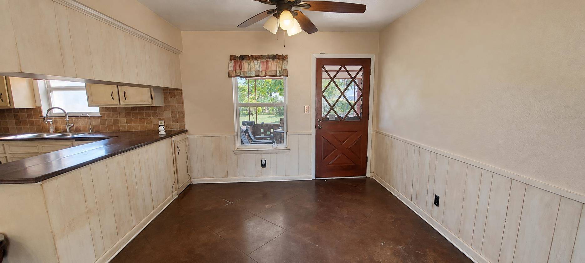 1505 Sunset Dr, Marble Falls, TX 78654