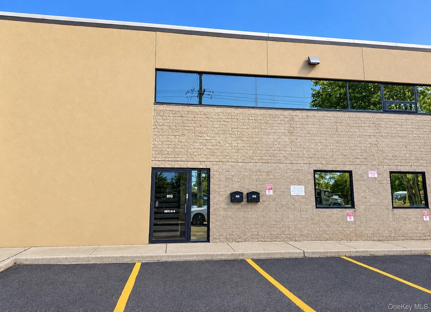 91C Moffitt BLVD, Bay Shore, NY 11706