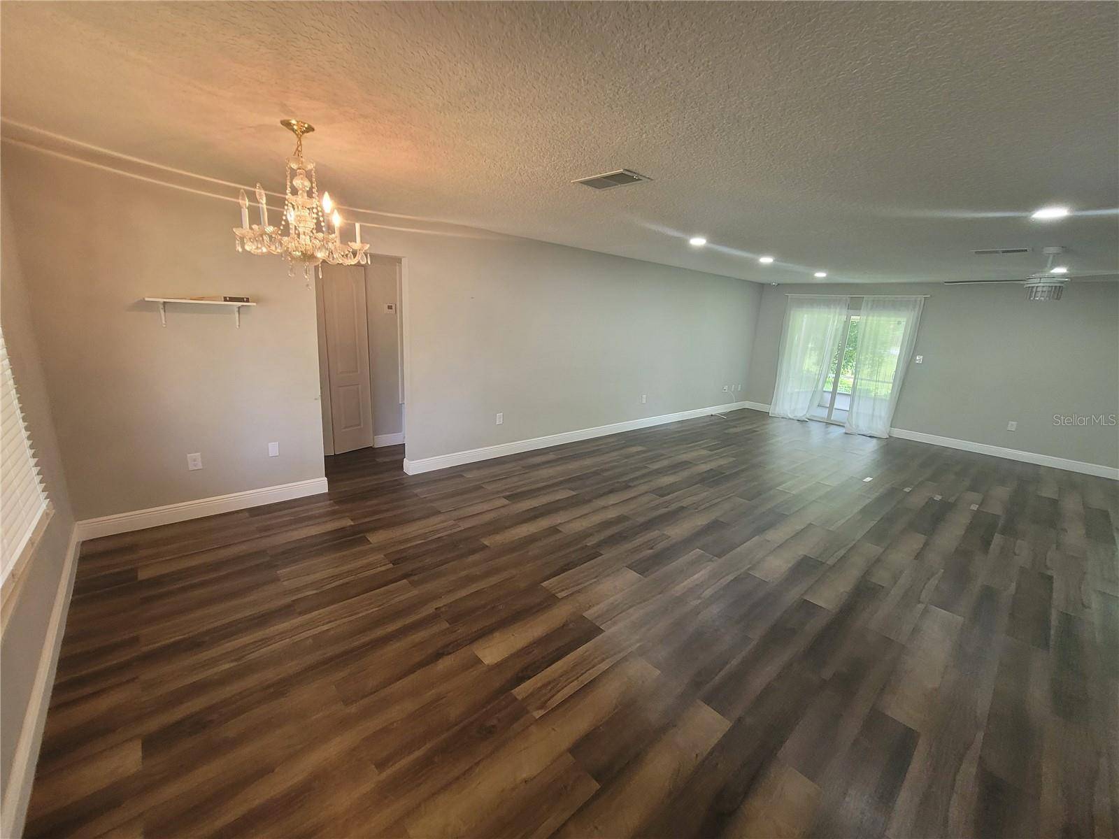 10481 MONTPELIER CIR, Orlando, FL 32821