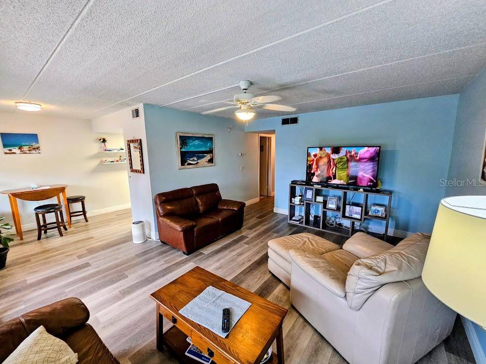 11620 PARK BLVD #303, Seminole, FL 33772