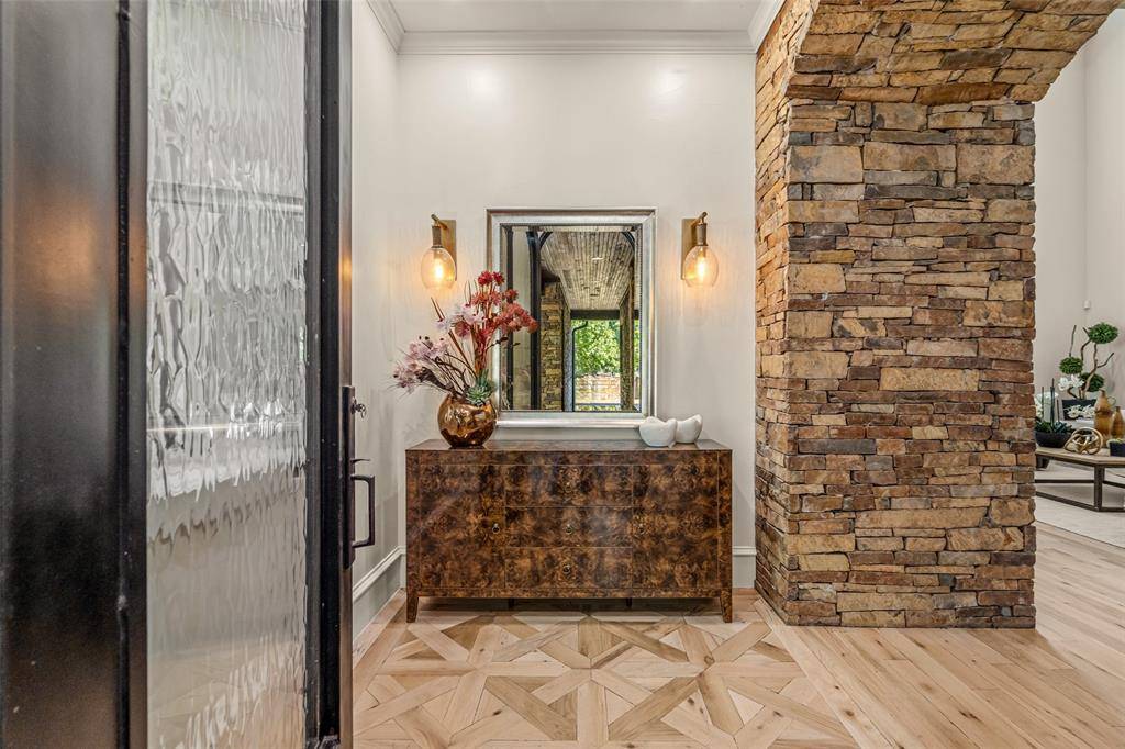 2215 King Fisher Drive, Westlake, TX 76262