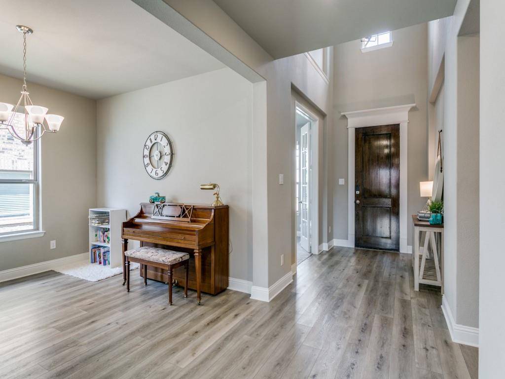 14225 Spitfire Trail, Fort Worth, TX 76262