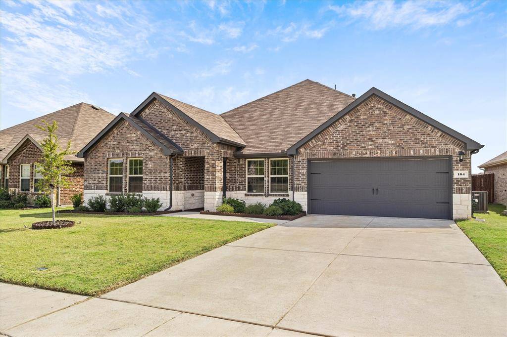 164 Mapleoak Drive, Caddo Mills, TX 75135