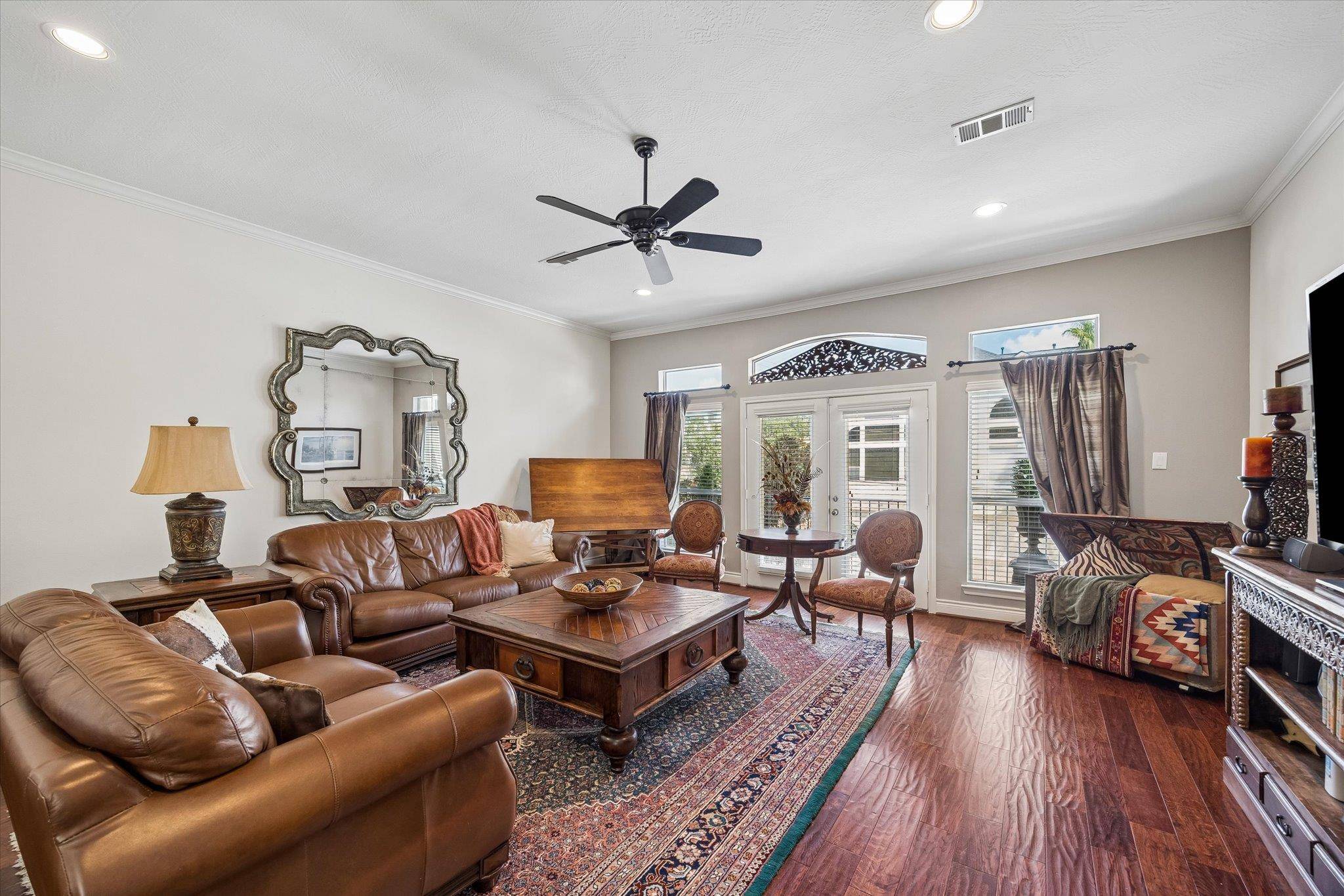 5719 Maxie ST, Houston, TX 77007