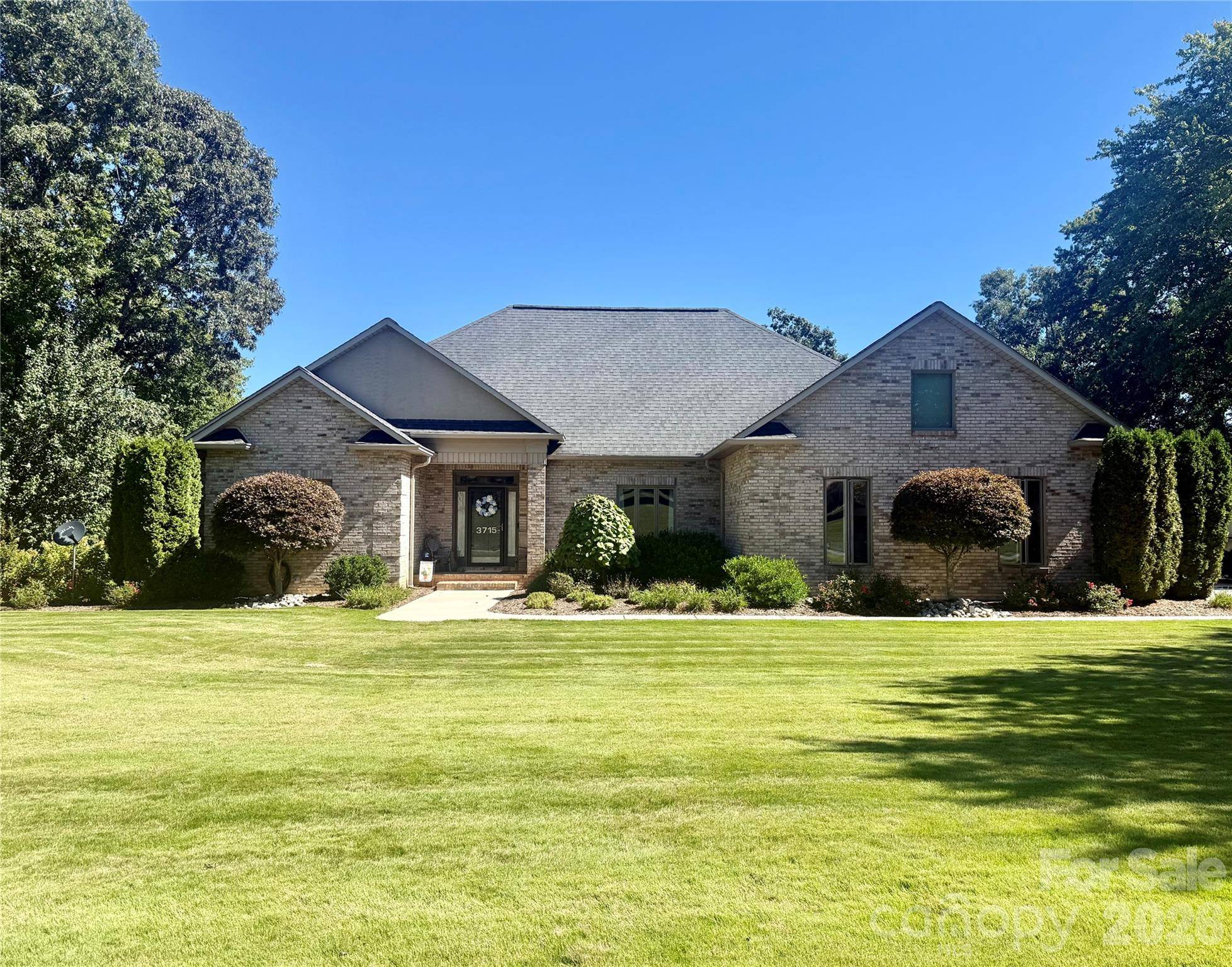 3715 Foxboro LN NE #129/, Hickory, NC 28601