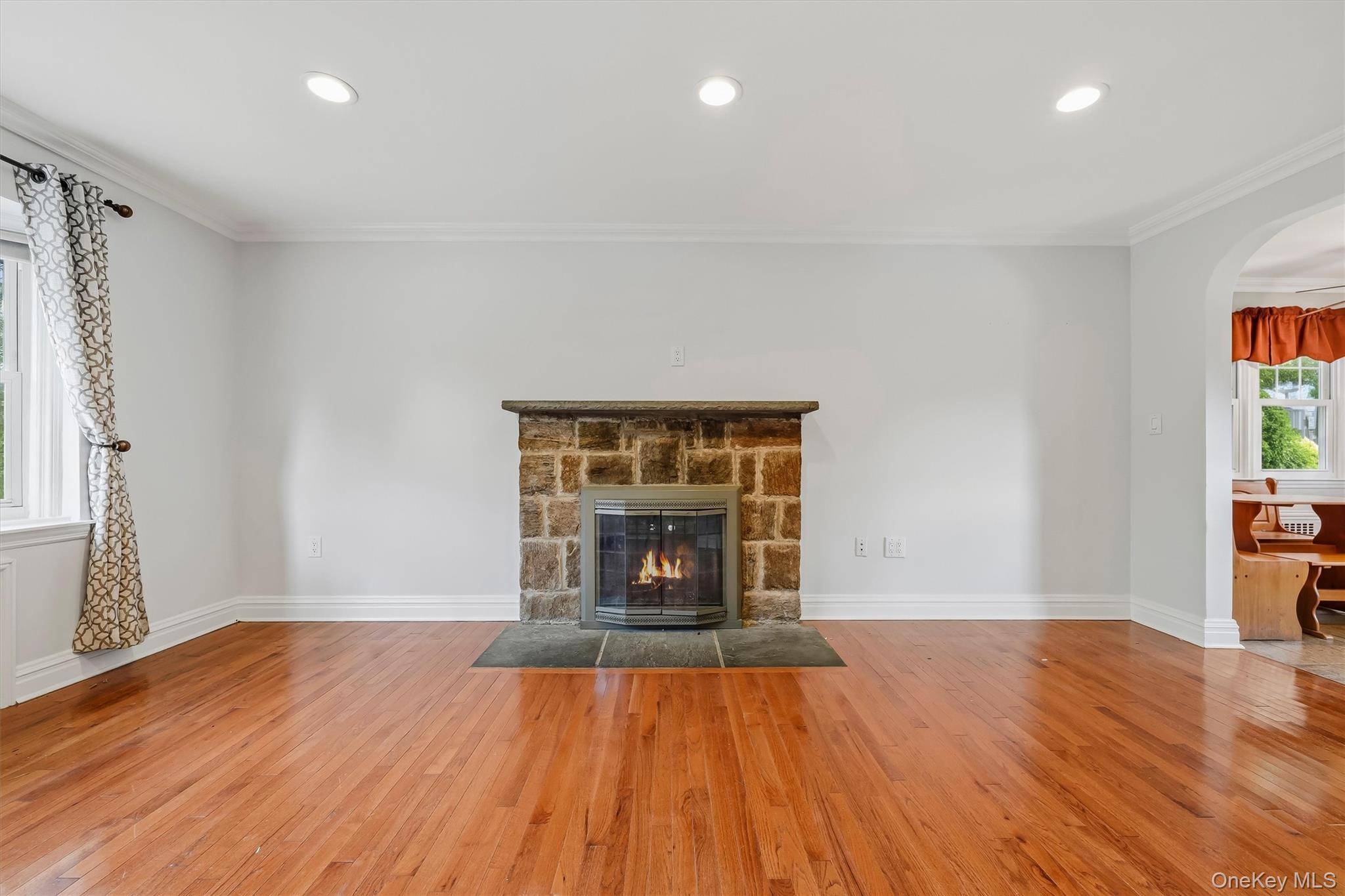 26 Custer AVE, Yonkers, NY 10701