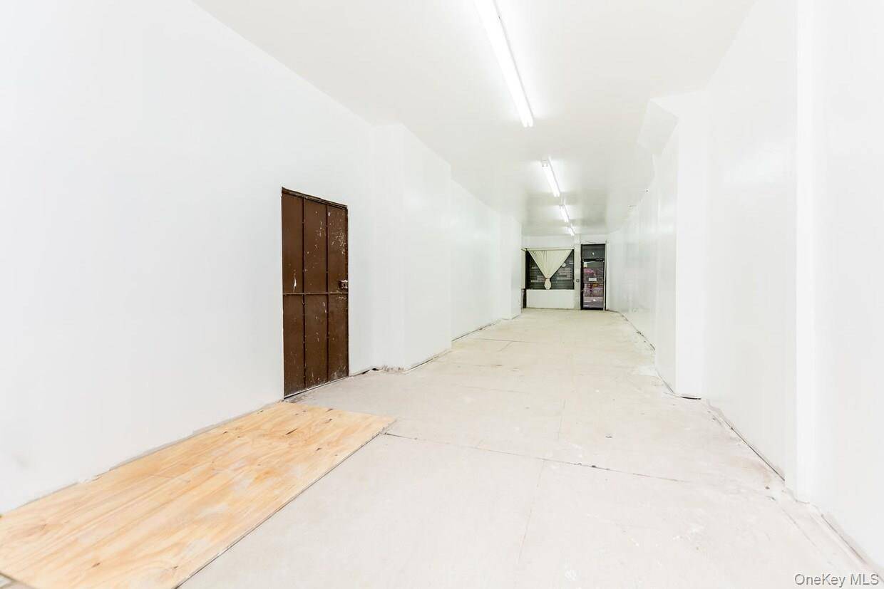 3800 White Plains RD, Bronx, NY 10467