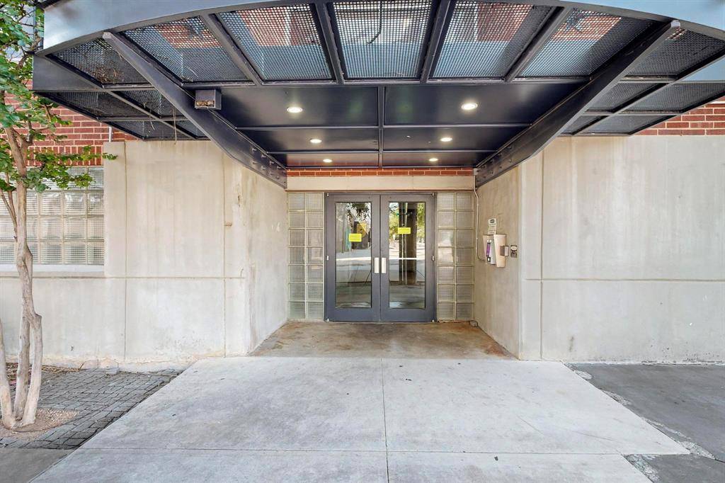 2502 Live Oak Street #217, Dallas, TX 75204