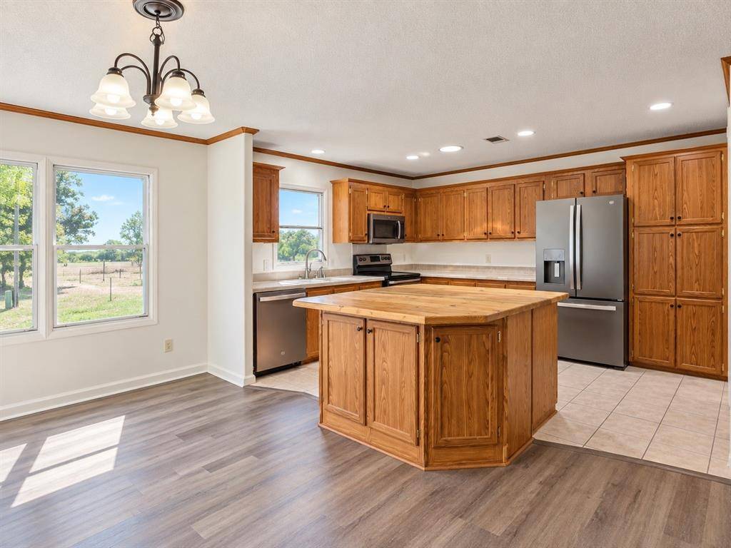 331 Hcr 2207, Aquilla, TX 76622