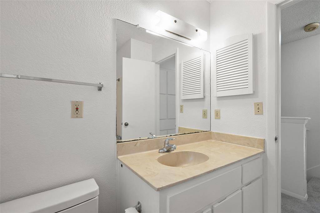 11435 Ptarmigan DR #A&B, Austin, TX 78758