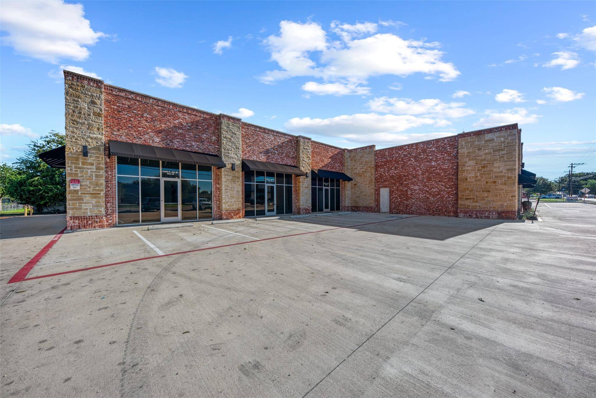 1009 E 4th ST #C, D, E, Lampasas, TX 76550