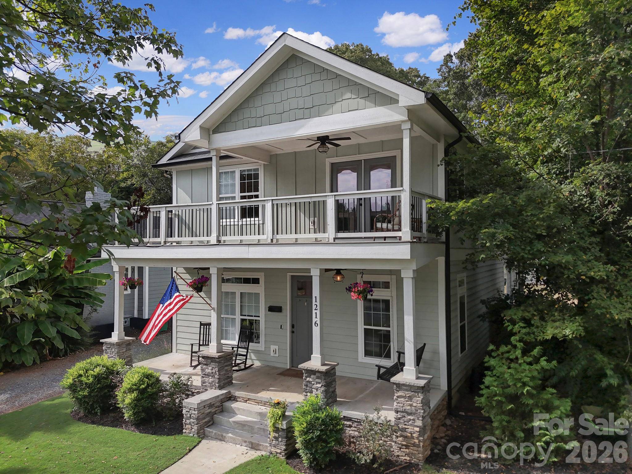 1216 Effingham RD, Charlotte, NC 28208