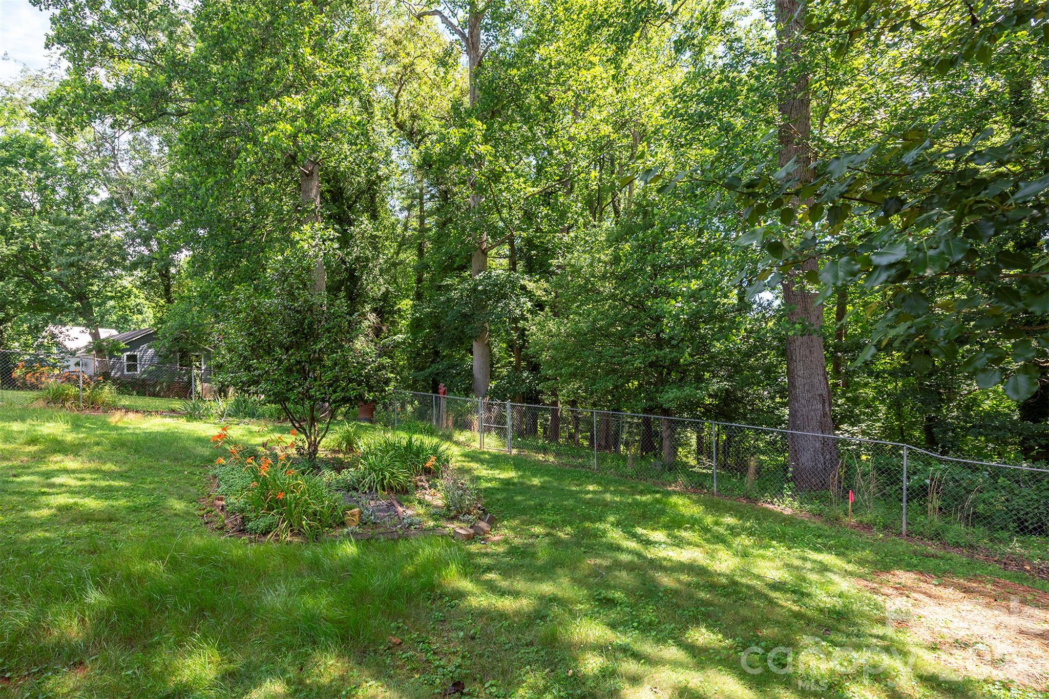 30, 32, 34 Harnett ST, Asheville, NC 28806