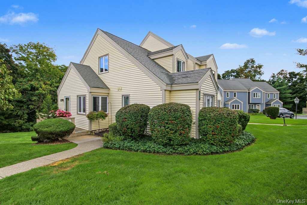 148 Fields LN, Peekskill, NY 10566