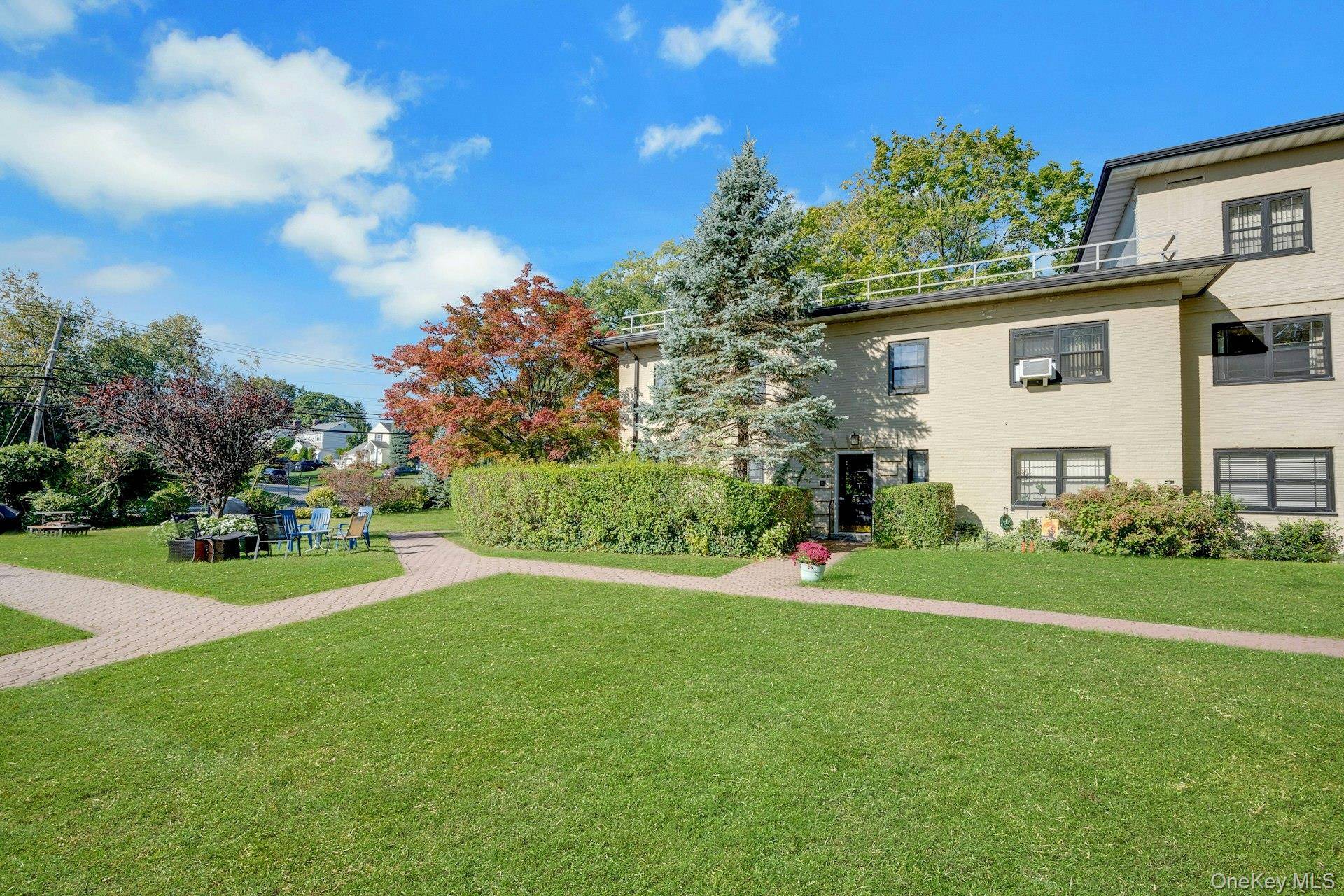 26 Manchester RD #2L, Eastchester, NY 10709