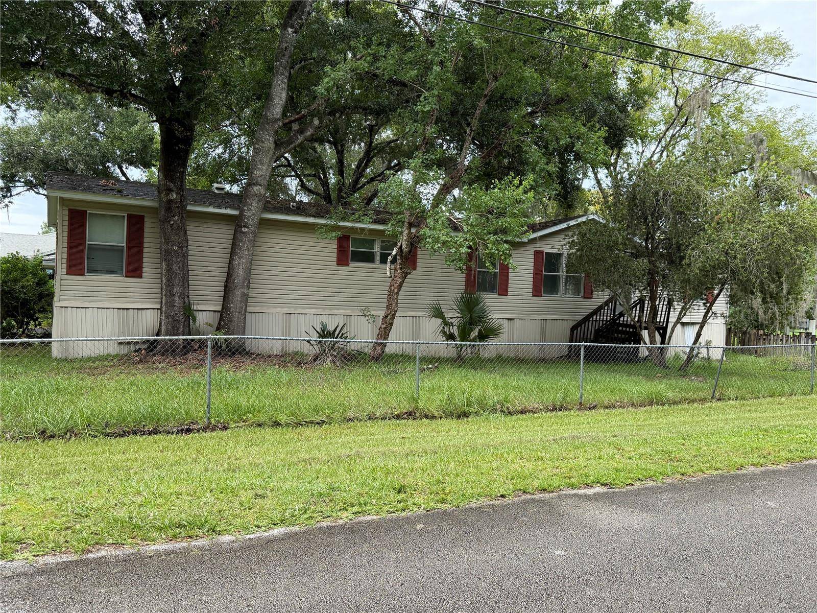 55616 LEE ST, Astor, FL 32102