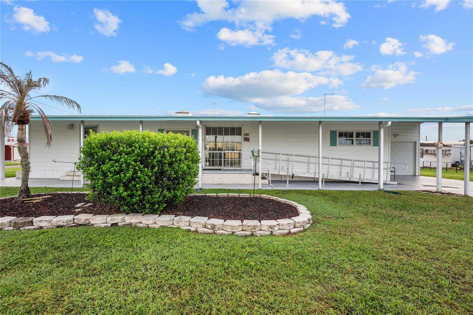 5352 PLANT ST, Zephyrhills, FL 33542