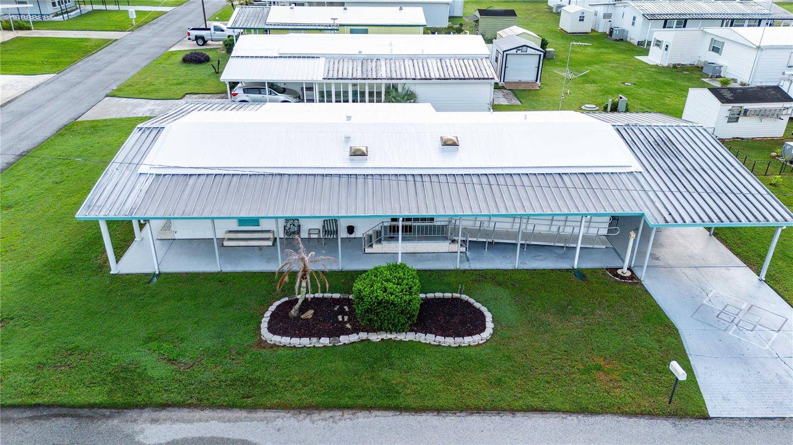 5352 PLANT ST, Zephyrhills, FL 33542