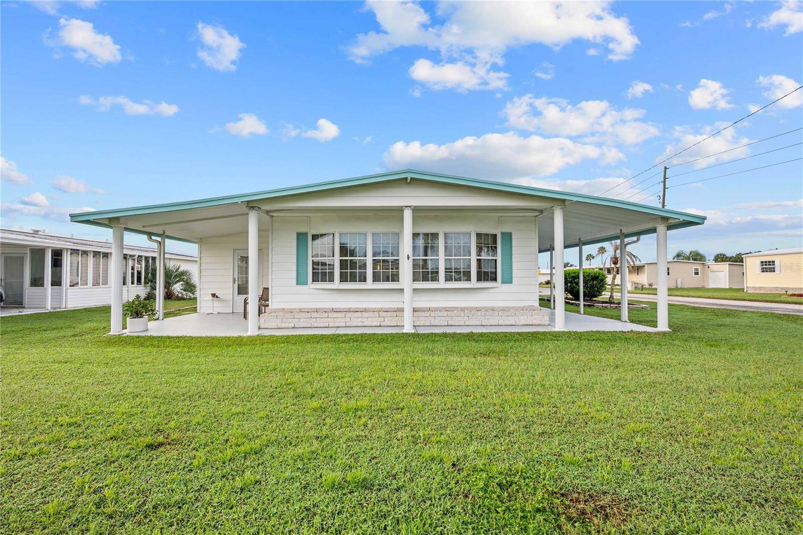 5352 PLANT ST, Zephyrhills, FL 33542
