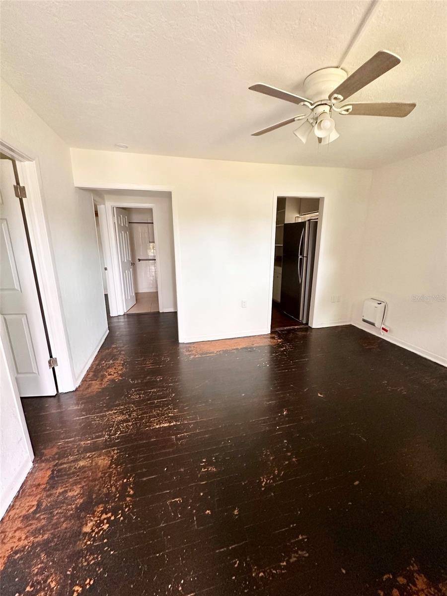 5231 48TH TER N, St Petersburg, FL 33709