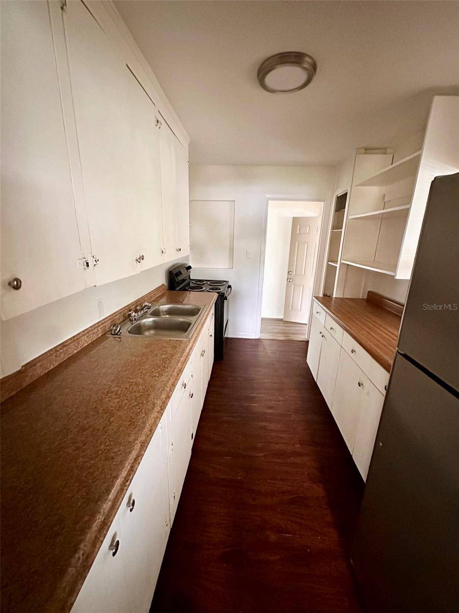 5231 48TH TER N, St Petersburg, FL 33709