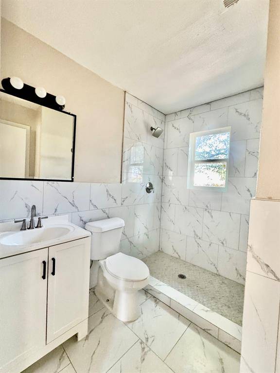 8018 S Reno Court, Dallas, TX 75217