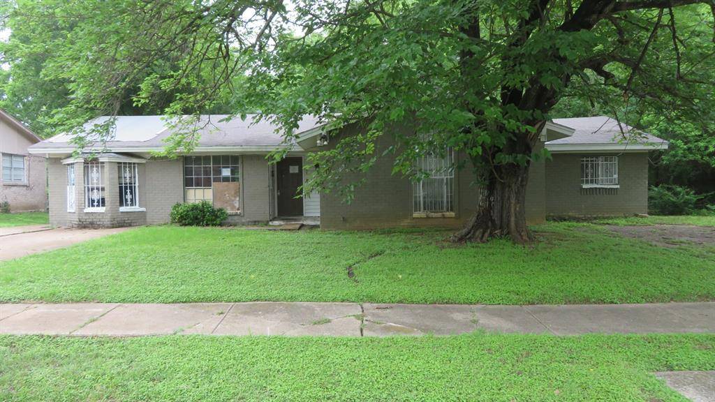 6525 Palm Island Street, Dallas, TX 75241