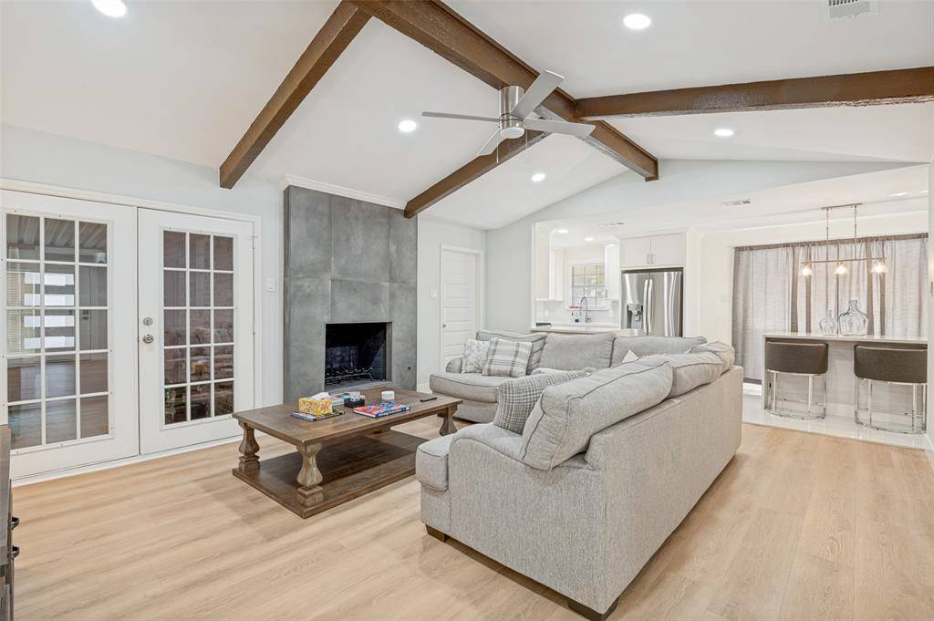 948 Briarcove Place, Lancaster, TX 75146