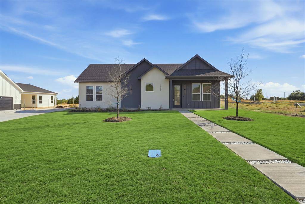 1126 Gannon Lane, Desoto, TX 75115