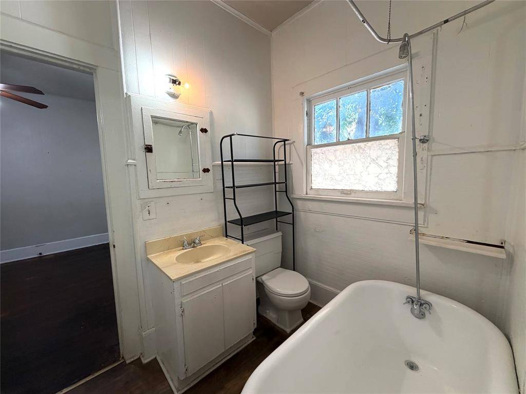 919 N Austin Street, Denton, TX 76201